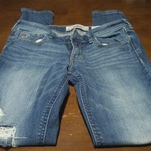 Hollister distressed Jeans Size 27X31 (5R)